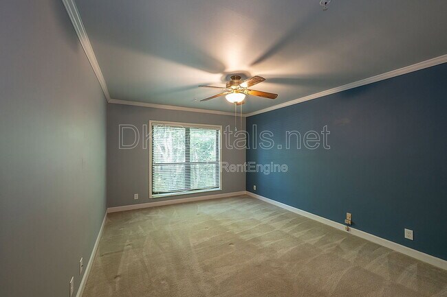 Building Photo - 103 Ashling SE