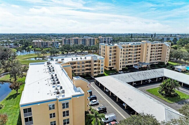 Building Photo - 4480 Fairways Blvd