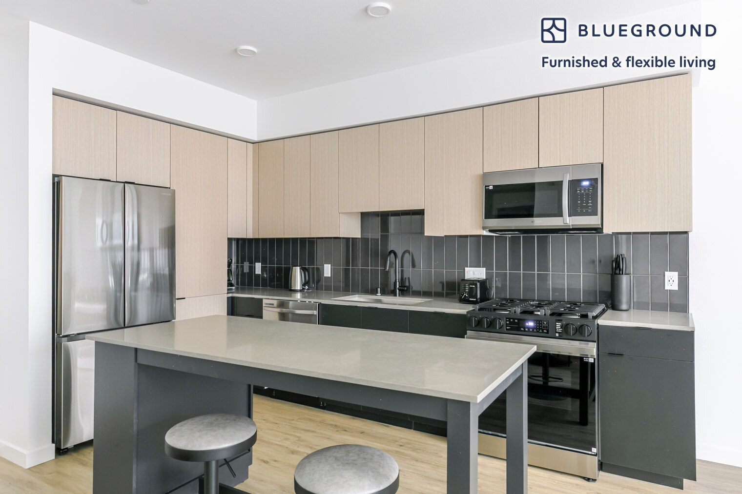 Building Photo - 350 Chastain Pl