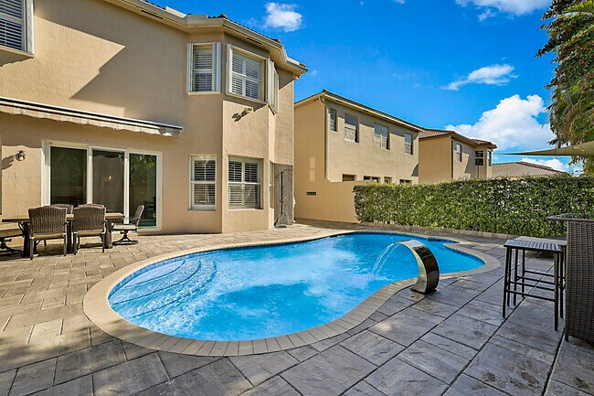 Building Photo - 7167 Ivy Crossing Ln