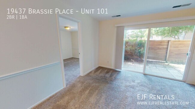 Building Photo - 19437 Brassie Pl
