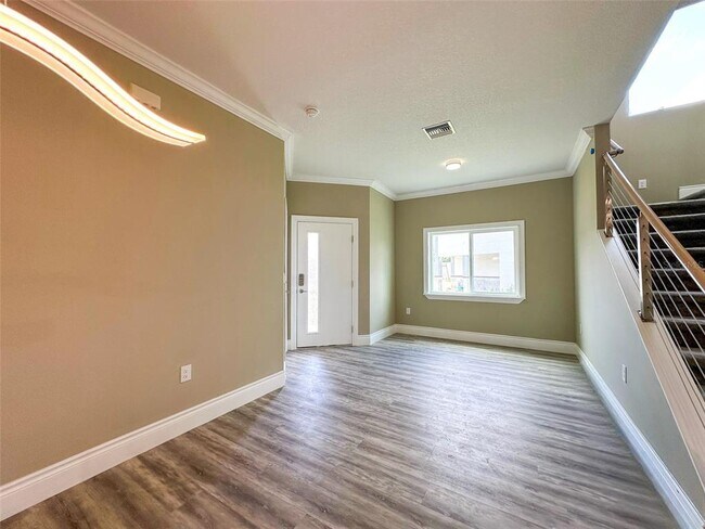 Building Photo - 1866 Brentwood Ct