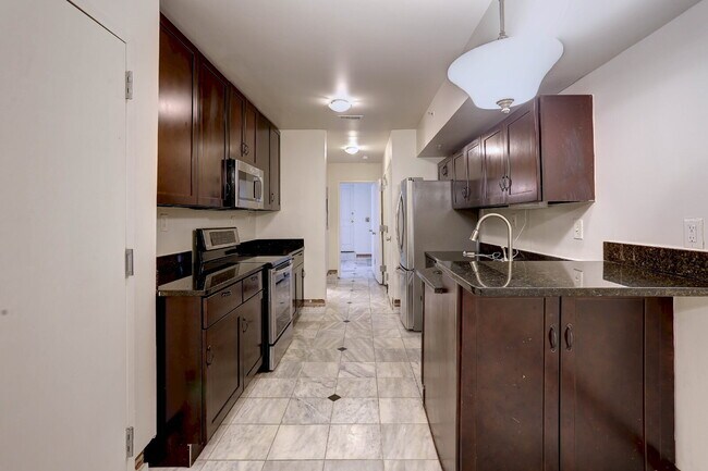 Building Photo - 2020 N Calvert St