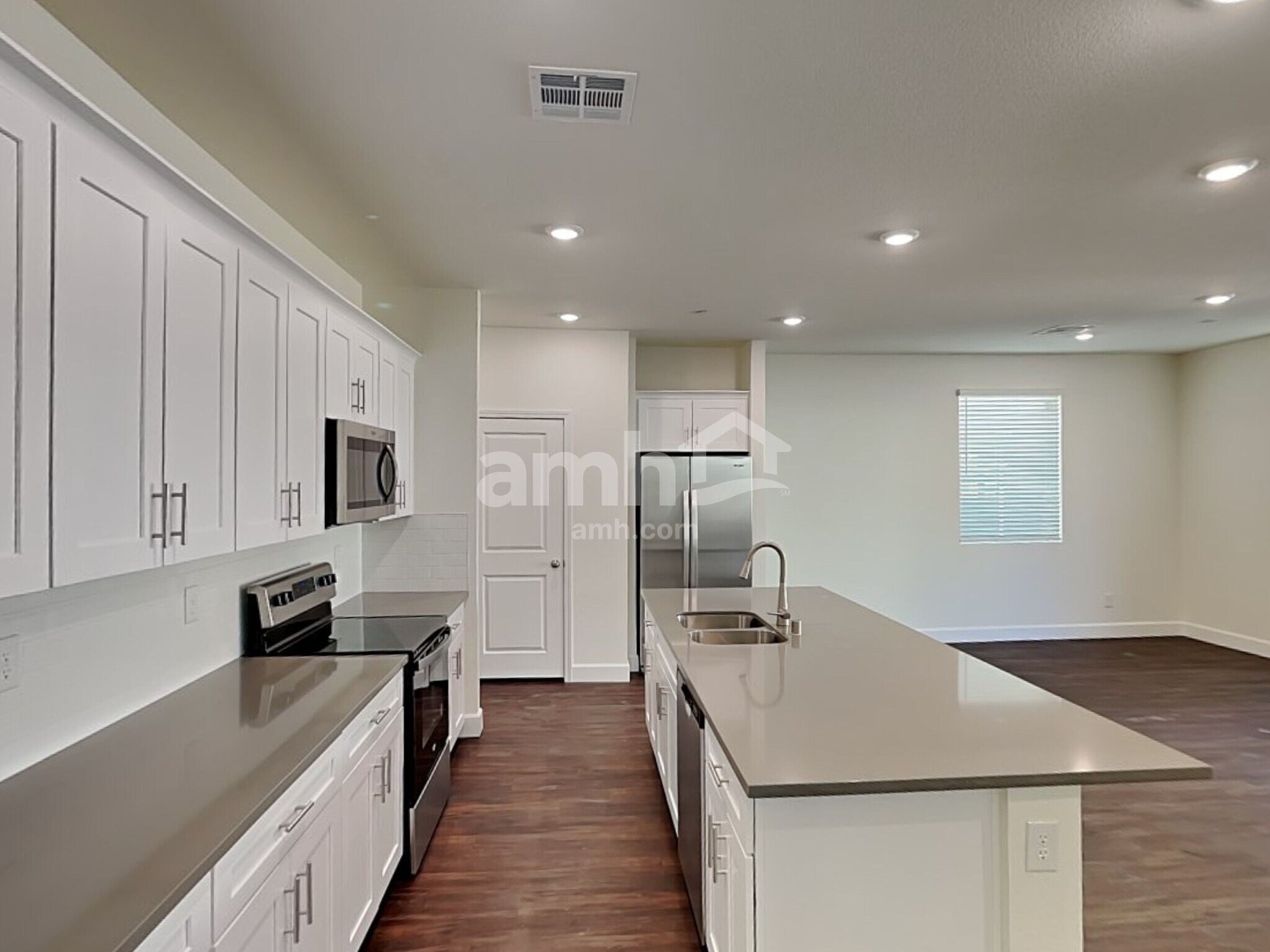 Building Photo - 292 Dahlia Rachel Pl