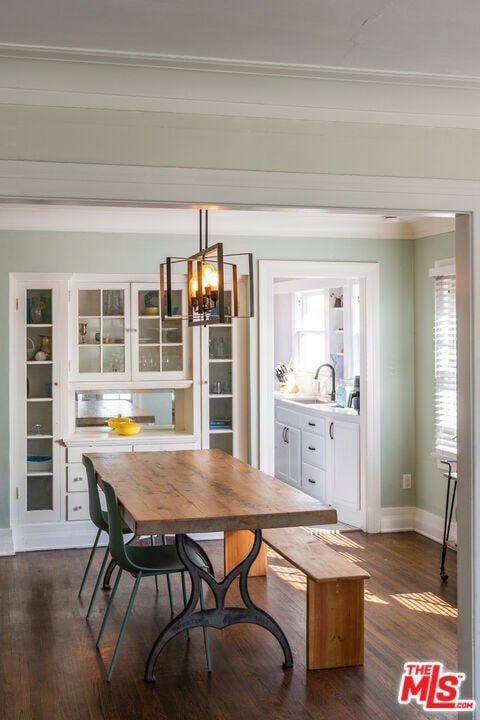 Building Photo - 5742 6th Ave