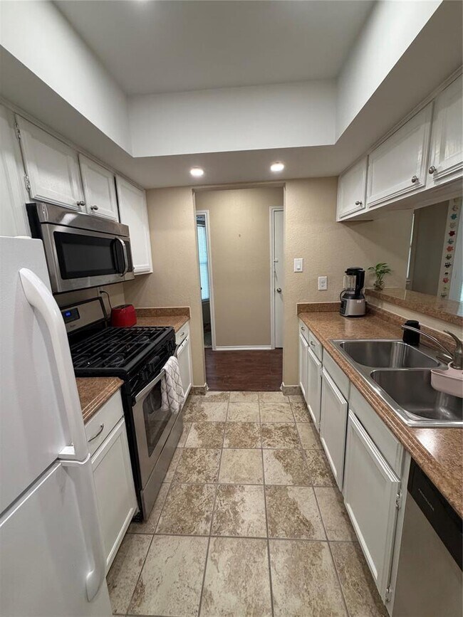 Building Photo - 7804 Topawa Cove