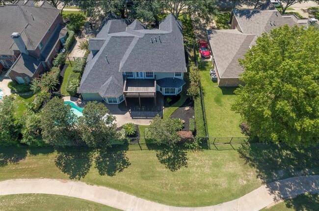 Building Photo - 24118 Bay Hill Blvd