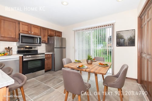 Building Photo - 5619 Riley-