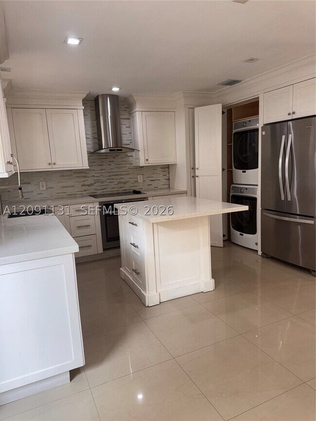 Building Photo - 7075 NW 173rd Dr