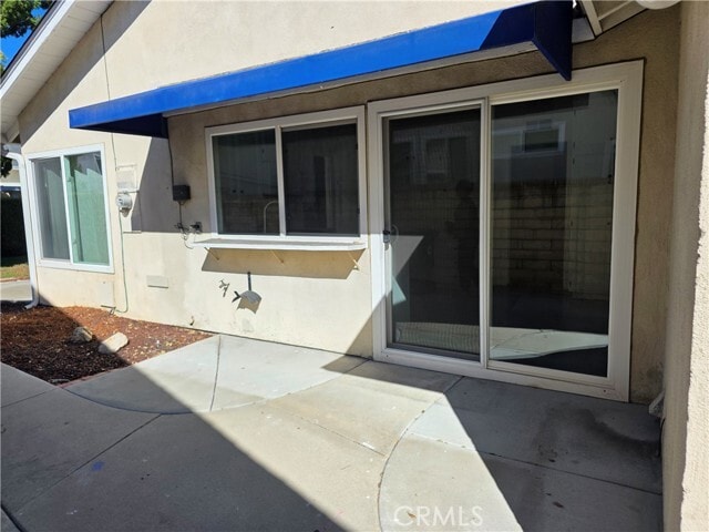 Building Photo - 23401 Vía Elisandra