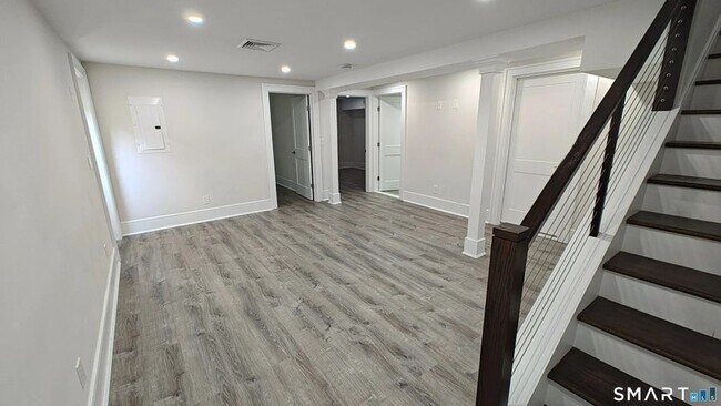 Building Photo - 42 Poe Ct