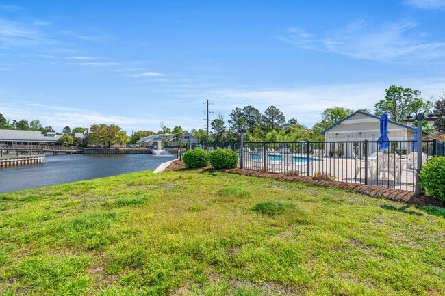 Building Photo - Mingo