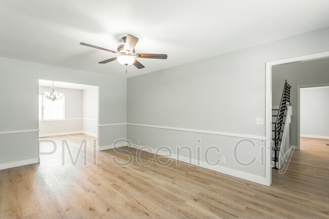 Building Photo - 508 Briar Park Ln