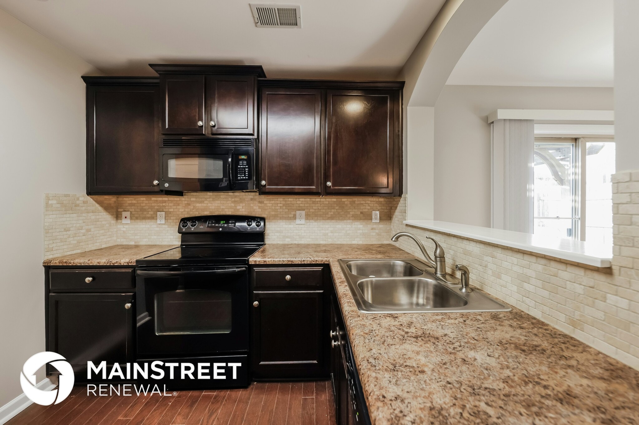 Building Photo - 140 Blackberry Cv