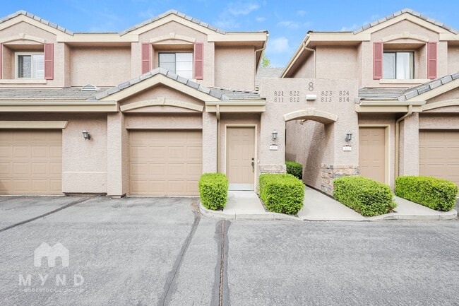 Building Photo - 900 S Meadows Pkwy