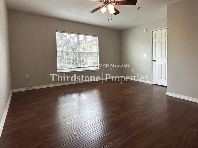 Building Photo - 7800 Point Meadows Dr