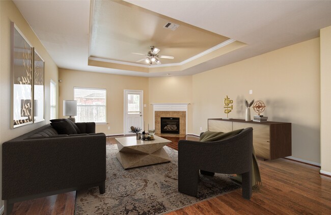 Building Photo - 17607 Memorial Falls Dr