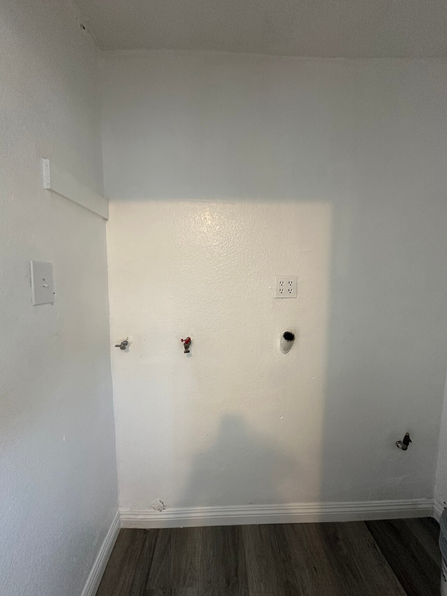 Laundry room - 1503 W 85th St