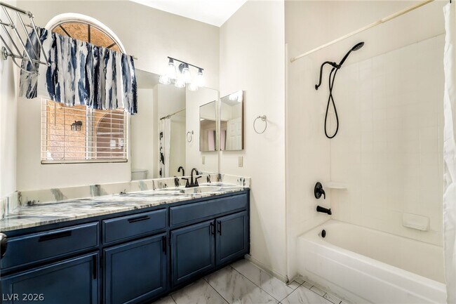 Building Photo - 130 Weatherstone Dr