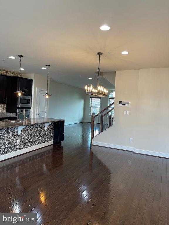 Building Photo - 44711 Plympton Square