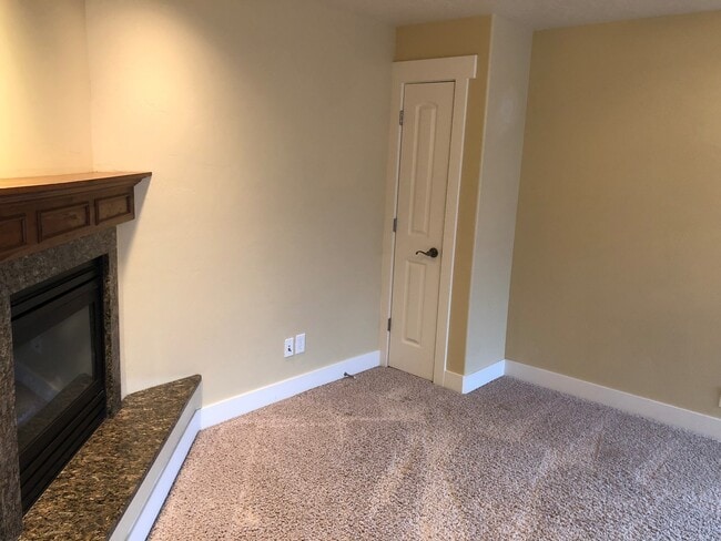 Building Photo - MUST SEE! Beautiful 4 Bedroom/3 Bathroom Home--Near BYU and Peaks Ice Arena