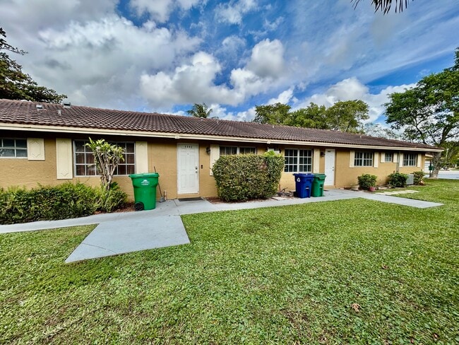 Building Photo - 3581-NPM