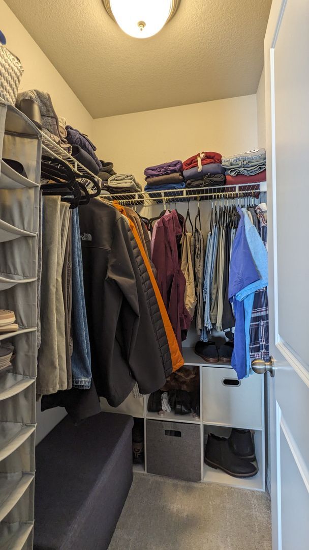 Building Photo - IMMACULATE 4 BED/2.5 BATH CUSTOM BUILT HOME IN SKYLINE RIDGE!