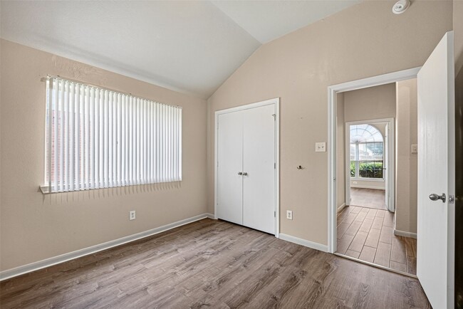 Building Photo - 9241 Clearwood Landing Blvd
