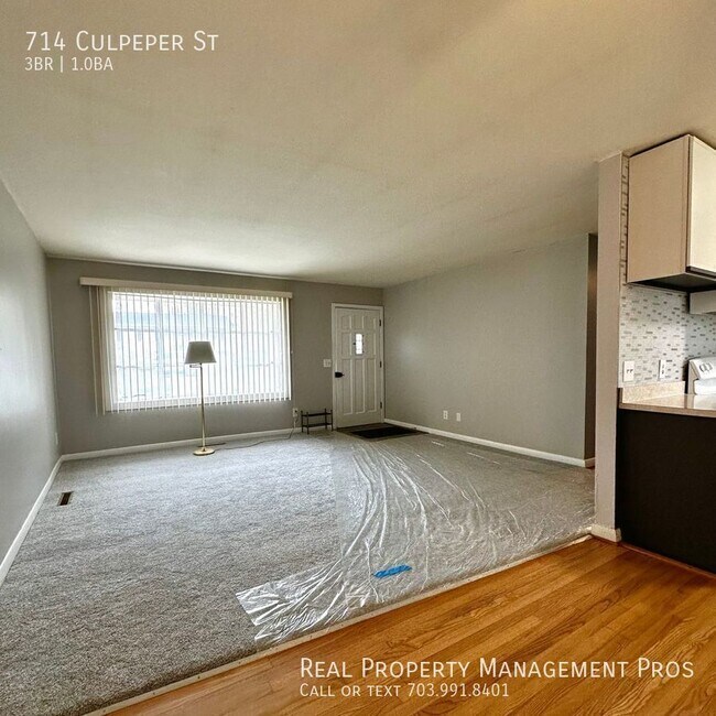 Building Photo - 714 Culpeper St