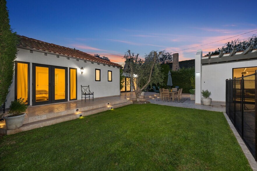 Building Photo - 514 Walden Dr