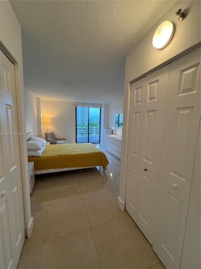 Building Photo - 3300 NE 192 St