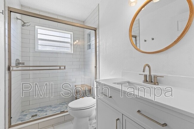 Building Photo - 7515 S Westshore Blvd