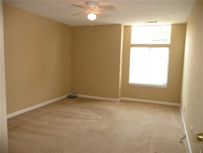 Building Photo - 2665 Windy Hill Pl