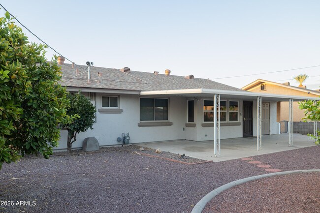 Building Photo - 11208 N 105th Ave