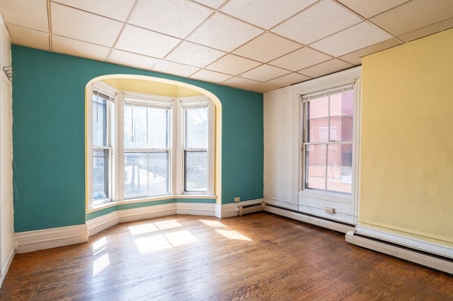 Building Photo - 35 State St