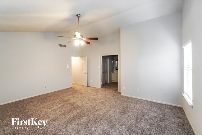 Building Photo - 16810 Poplar Hill St