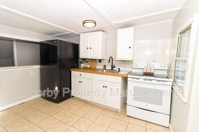 Building Photo - 2609 14th Ave