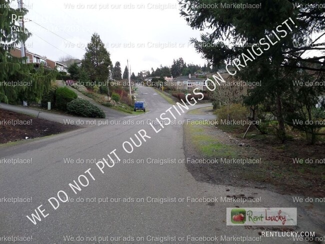 Building Photo - 29633 Marine View Dr SW