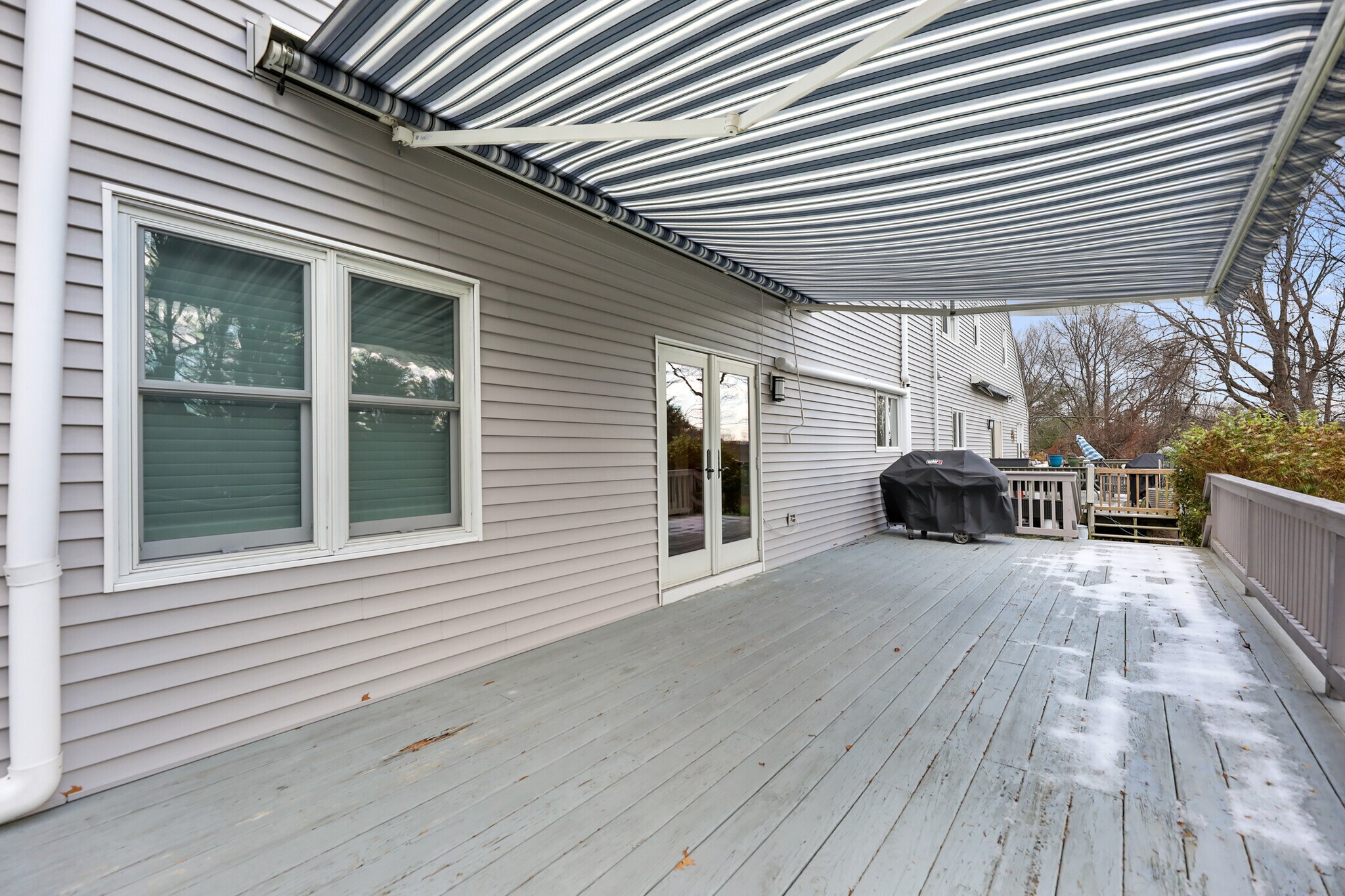 Porch - 12 Applewood Ln