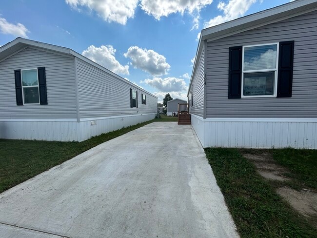 Building Photo - 194 Colorado St