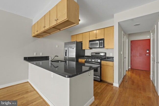 Building Photo - 1117 10th St NW