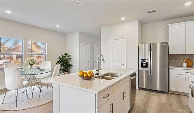 Building Photo - 507 Cottner Dr