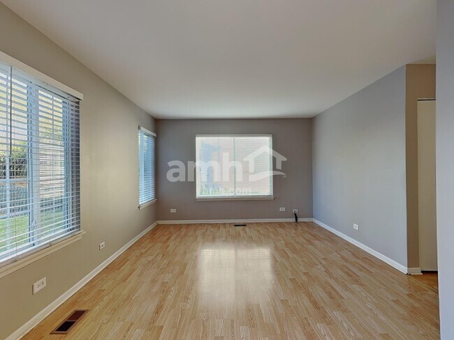 Building Photo - 2797 Sorrel Row