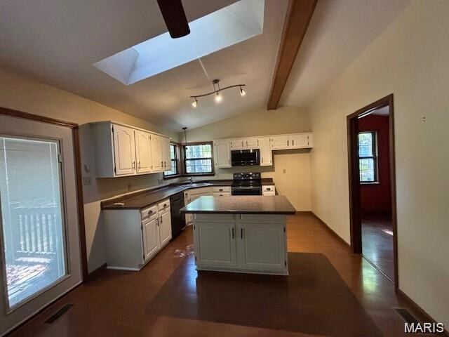 Building Photo - 1599 Paradise Valley Dr