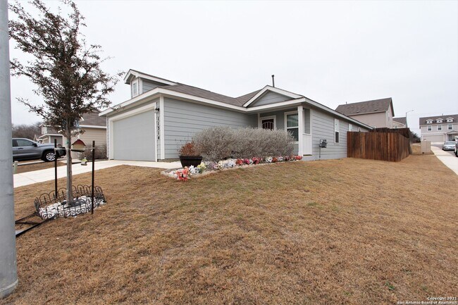 Building Photo - 11314 Babcock Bnd