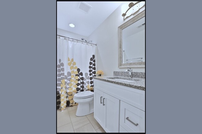 Upstairs Bathroom - 300 Vendella Cir
