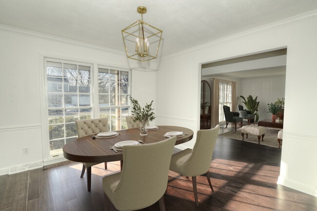 Building Photo - 2309 Sudbury Ln