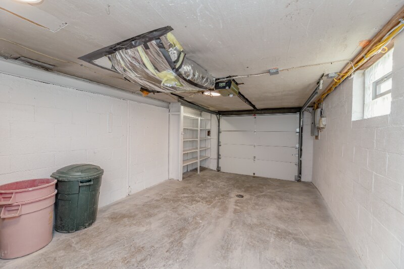 Building Photo - 3203 Hebron Dr