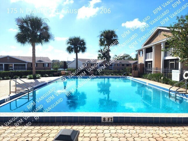 Building Photo - 175 N Pearl Lake Causeway