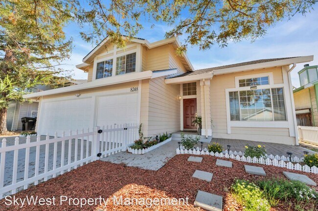 Primary Photo - 4 br, 3 bath House - 8248 Exbourne Cir - 8...